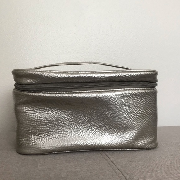 Cosmetic Bag - Picture 2 of 8